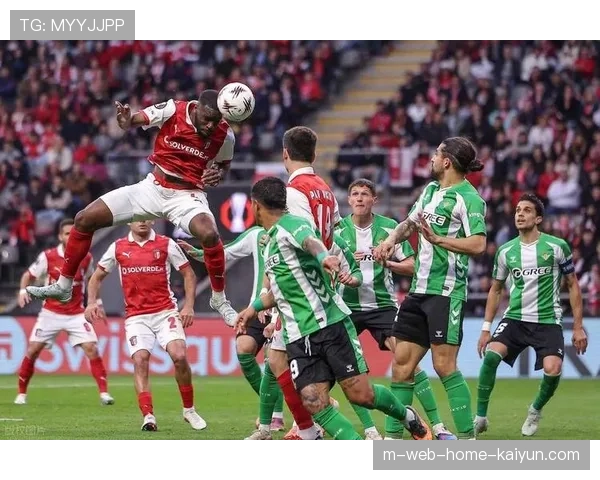 贝蒂斯进攻组织缺乏创意 前场传球成功率下降明显